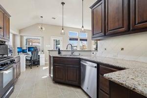 Angelina Dr-S1212-016.jpg