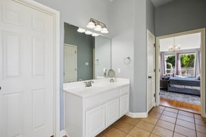 Angelina Dr-S1212-025.jpg