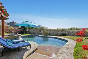 Angelina Dr-S1212-046.jpg