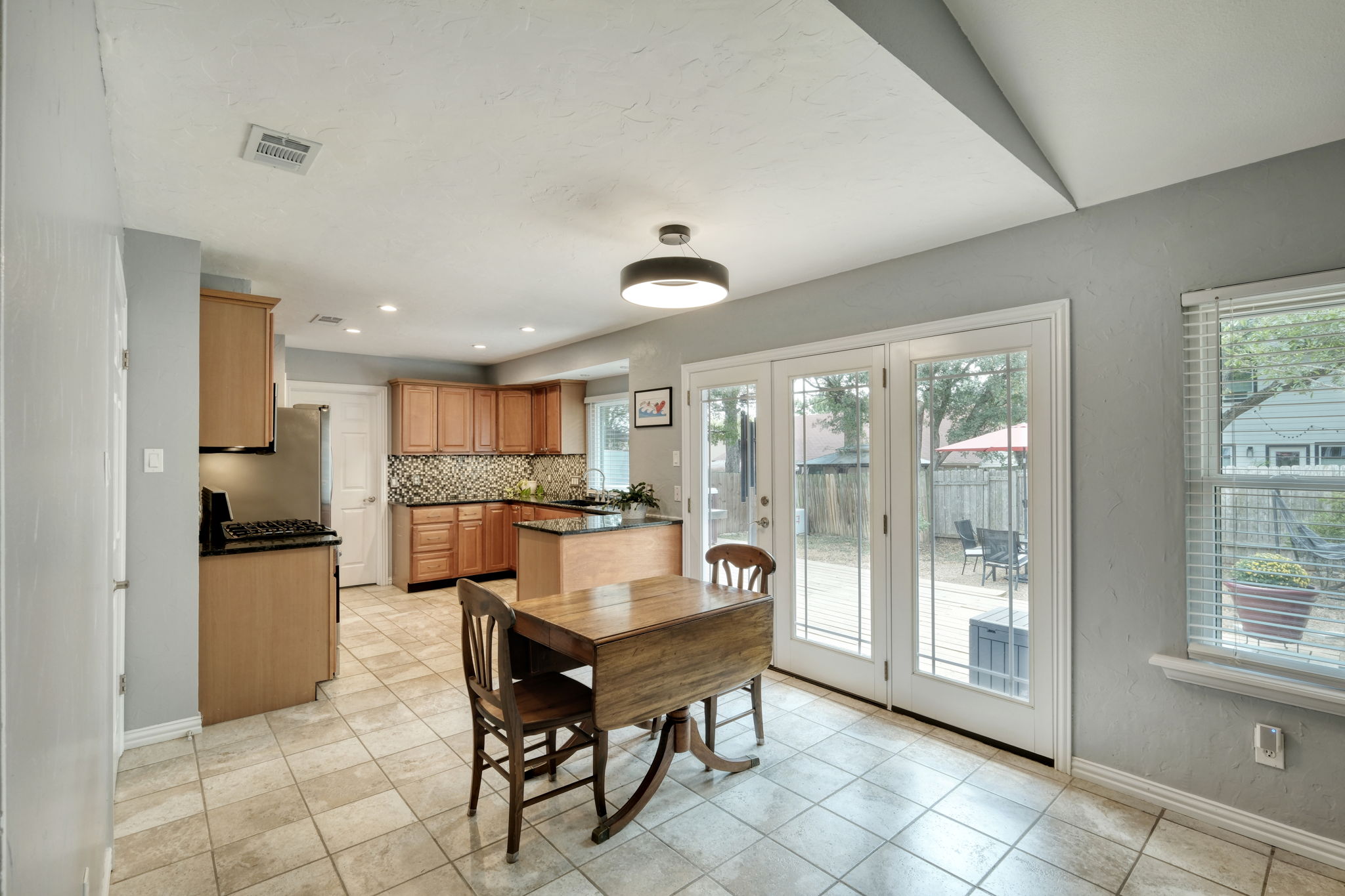 Eating Area/Kitchen