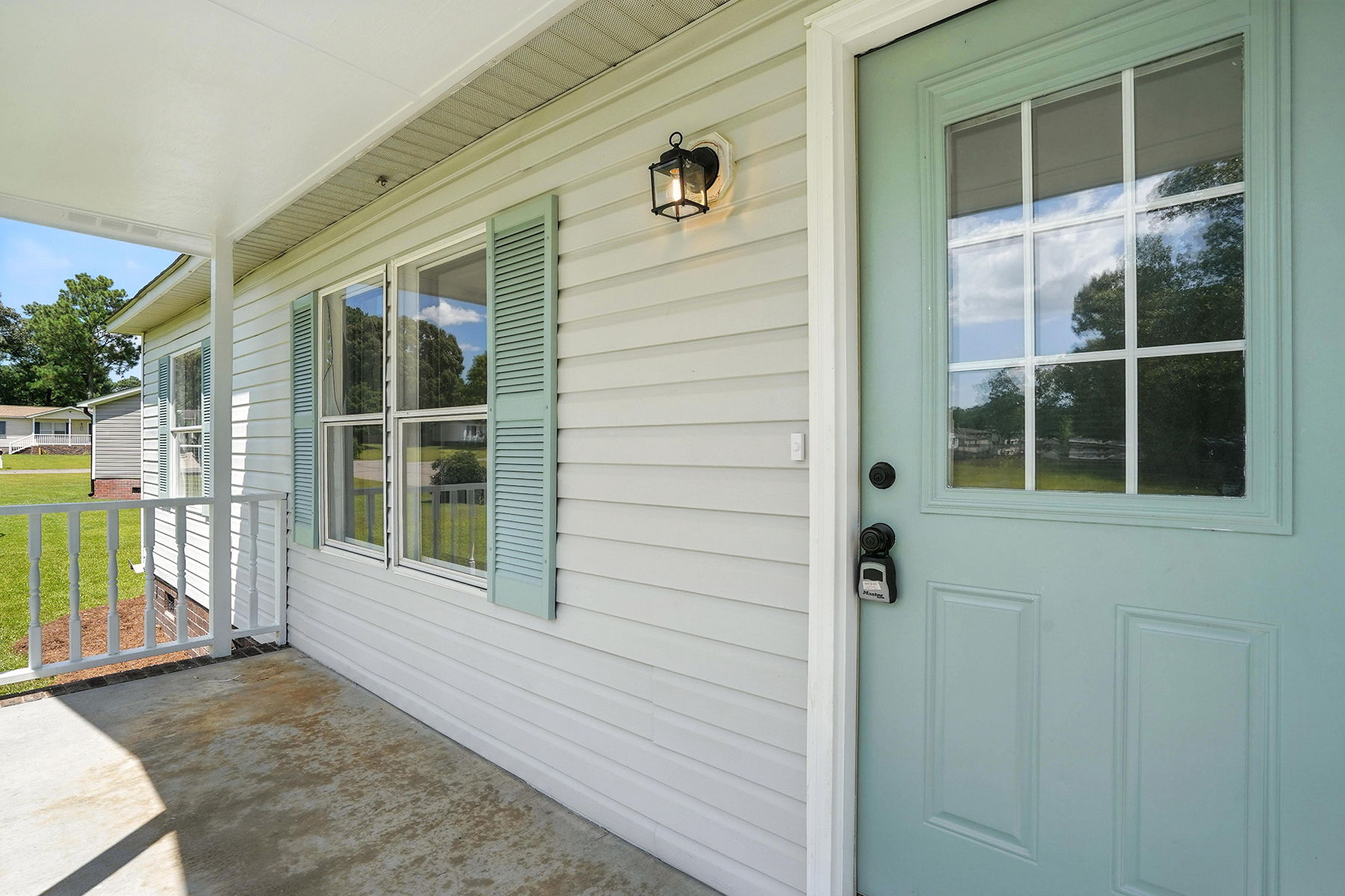 Front Entry Detail