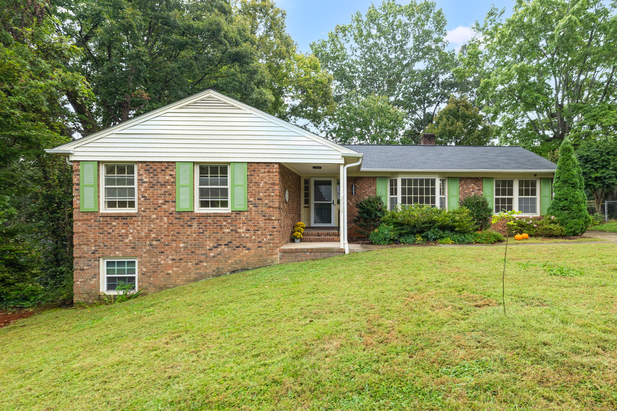 2803 Watagua Dr-1