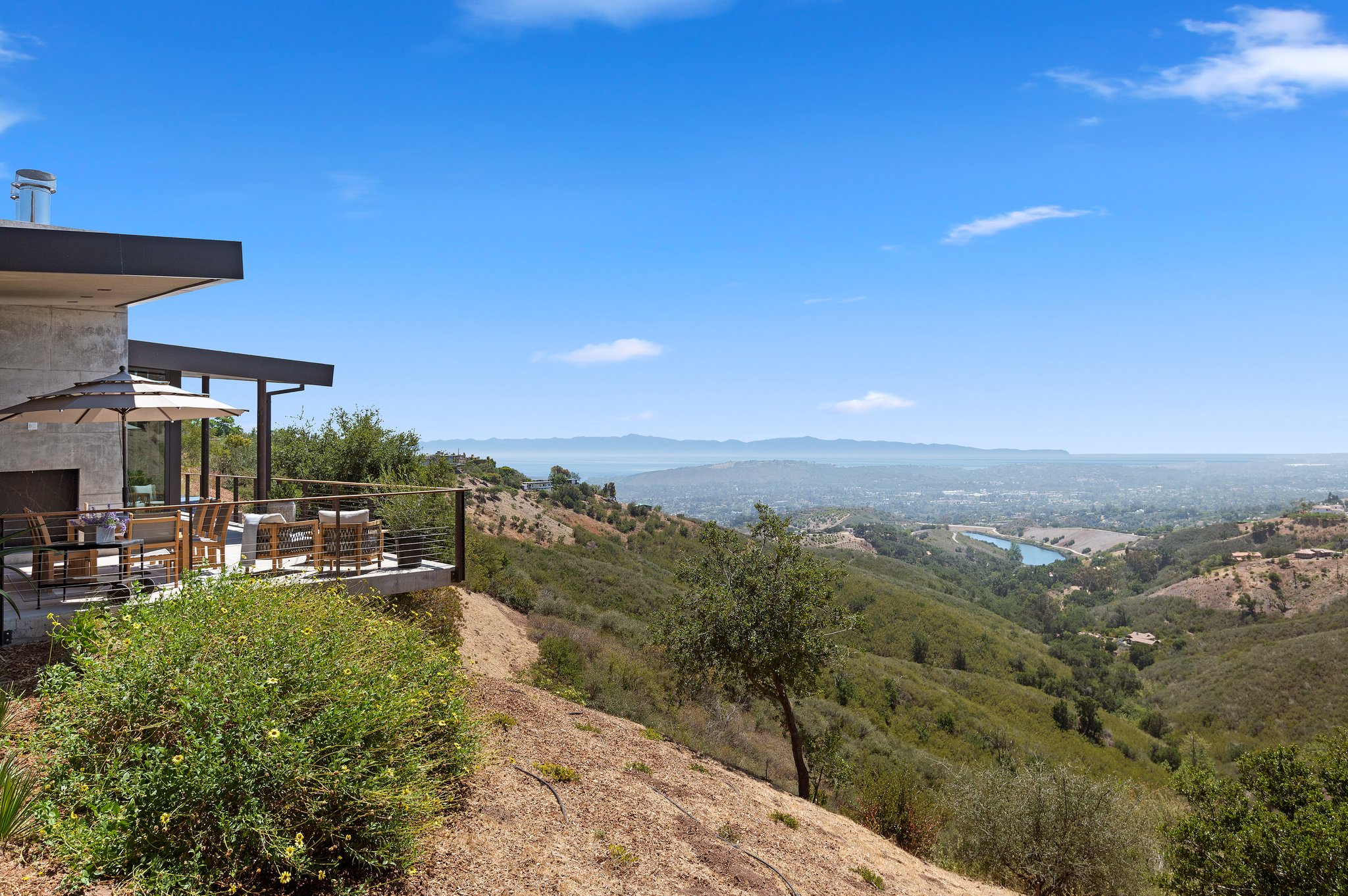 27 - Balcony Views.jpg