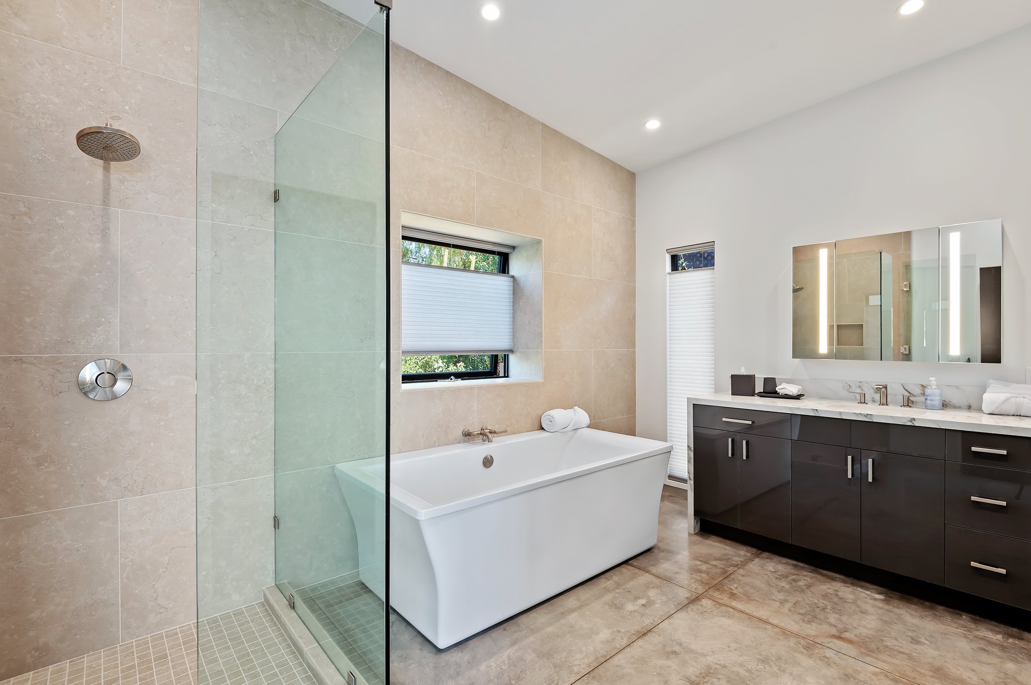 50 - Guest House - Bathroom.jpg