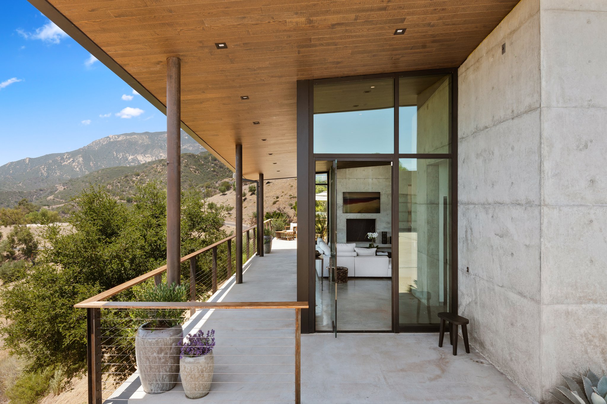 08 - Front Entrance.jpg