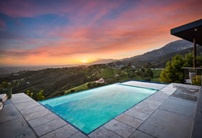05 - Infinity Pool with a View (twilight)