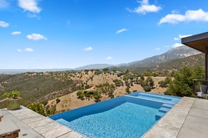 07 - Infinity Pool with a View.jpg