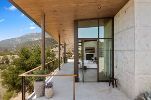 08 - Front Entrance.jpg