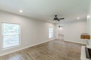  Photo 44
