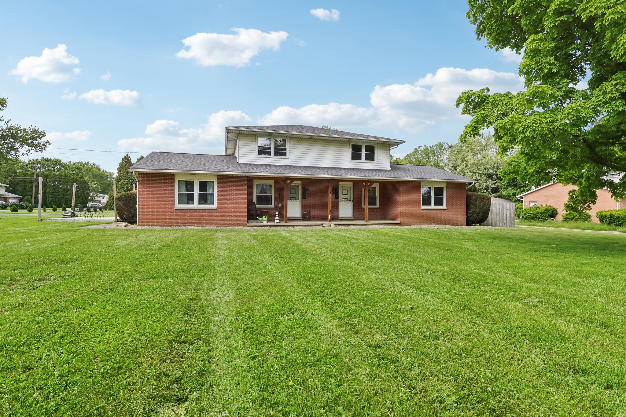 & 2811 Sweitzer Rd-001.jpg
