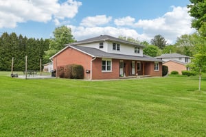 & 2811 Sweitzer Rd-003.jpg