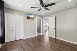 & 2811 Sweitzer Rd-029.jpg
