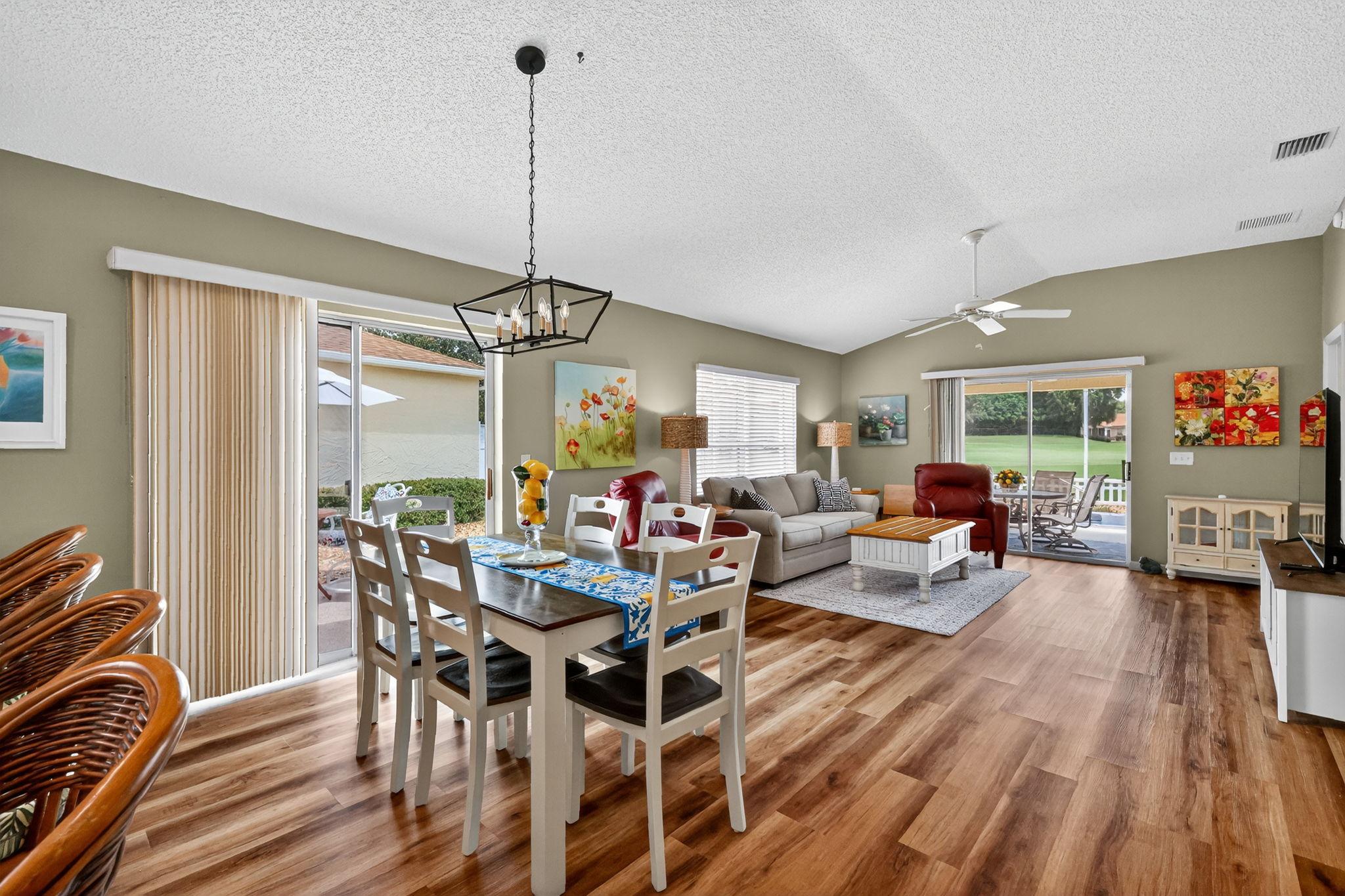 Living/Dining Room