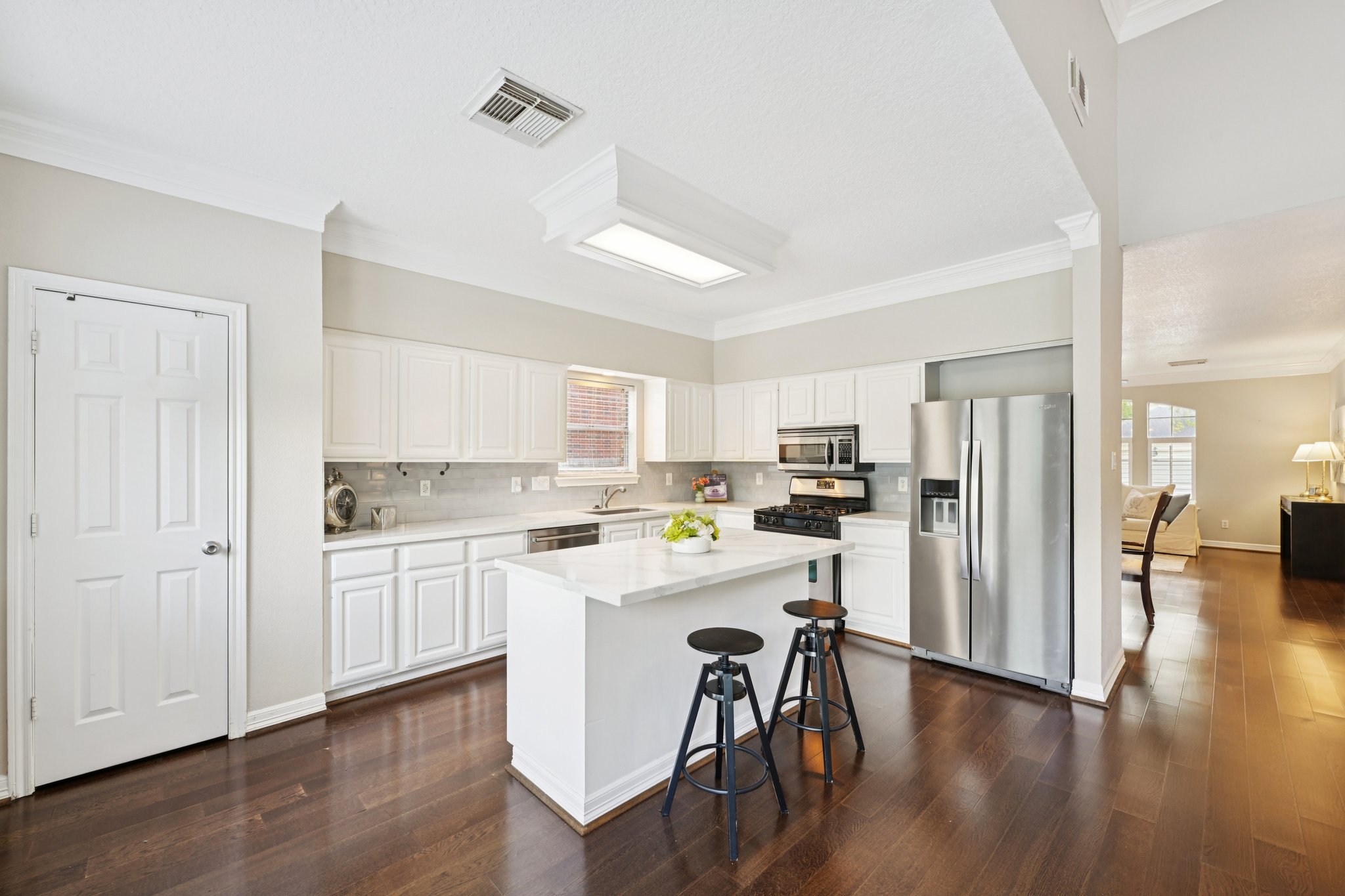 Stone Way Dr-S1504-017.jpg