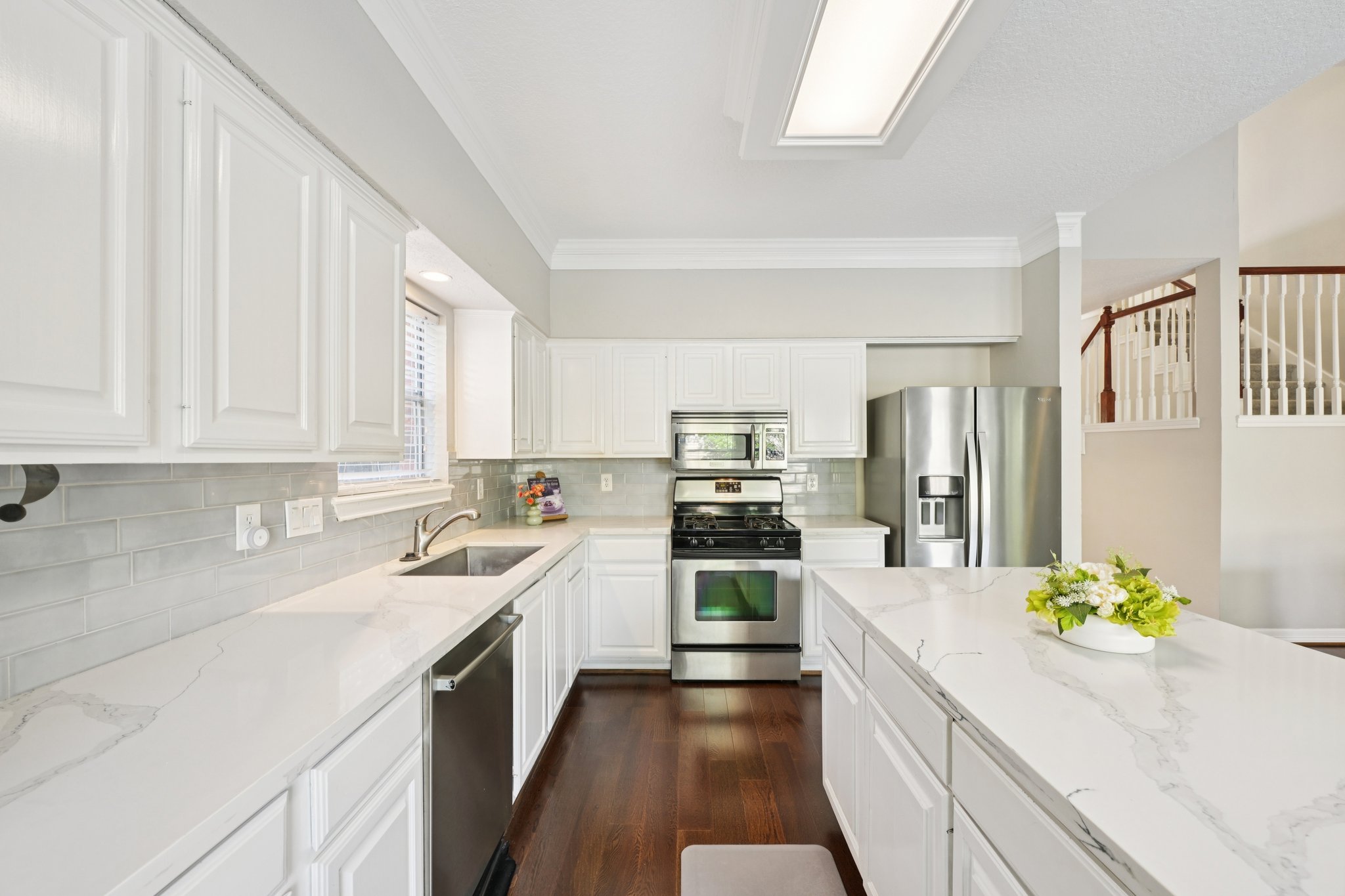 Stone Way Dr-S1504-022.jpg