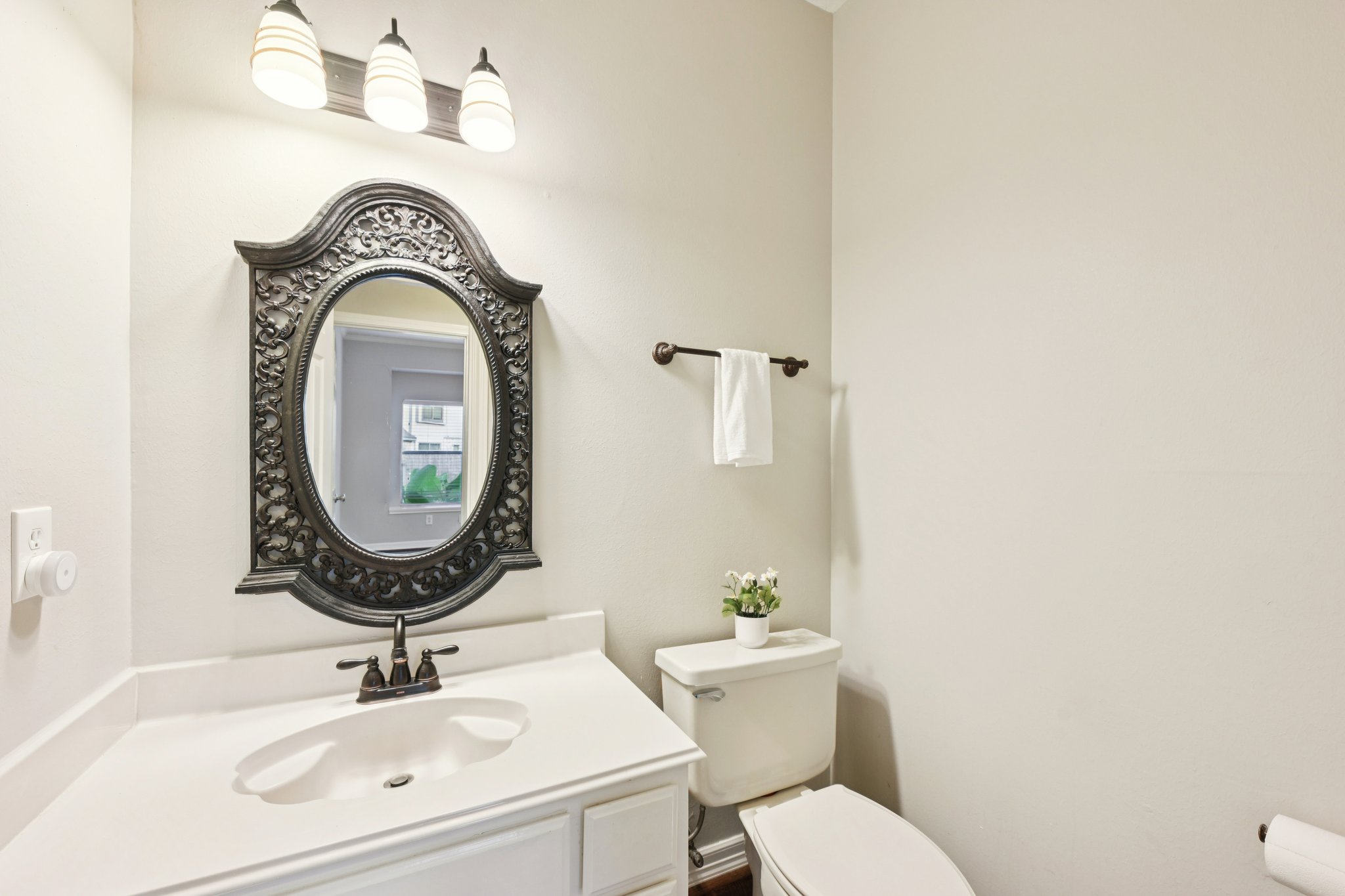 Stone Way Dr-S1504-038.jpg