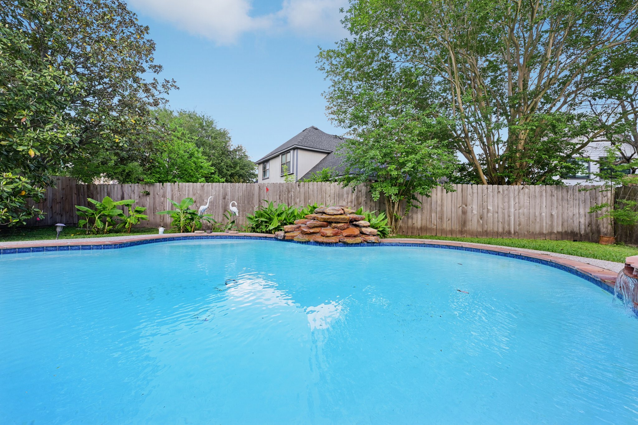 Stone Way Dr-S1504-052.jpg