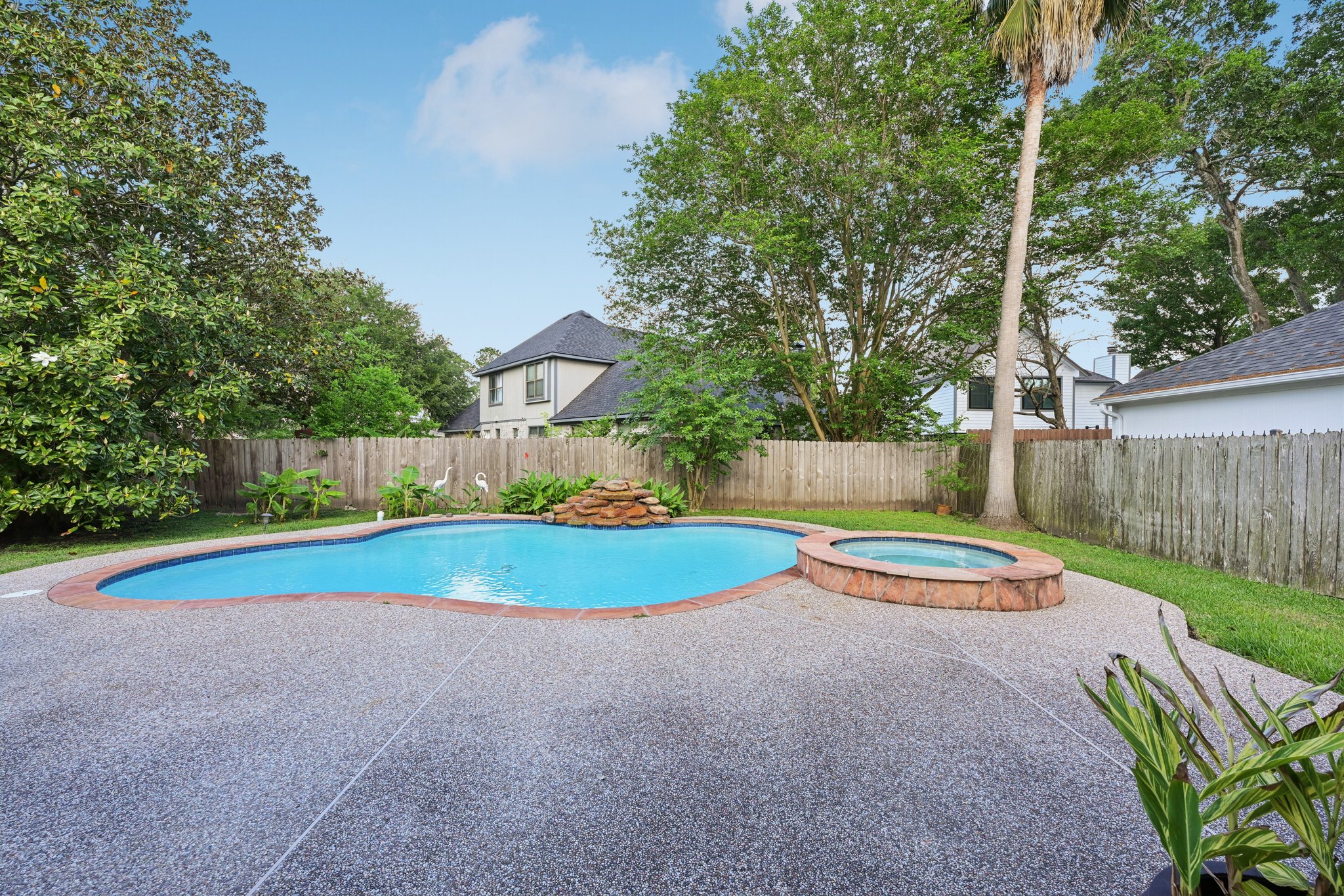 Stone Way Dr-S1504-054.jpg