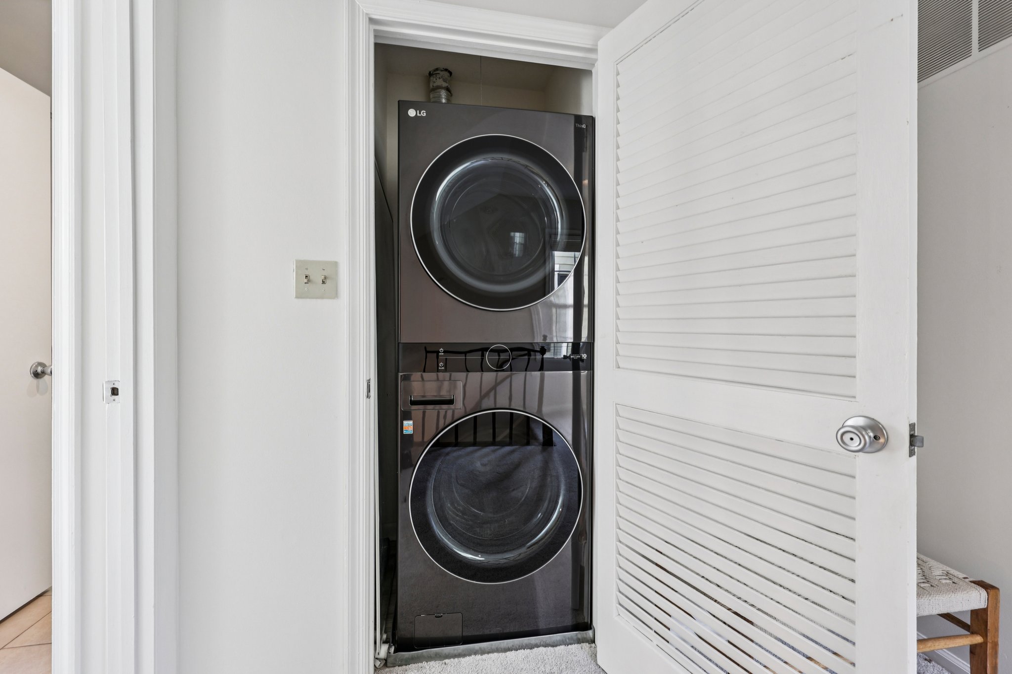 2807C S Woodrow St 1-S1604-023.jpg