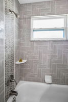 Upper Level Bathroom2b