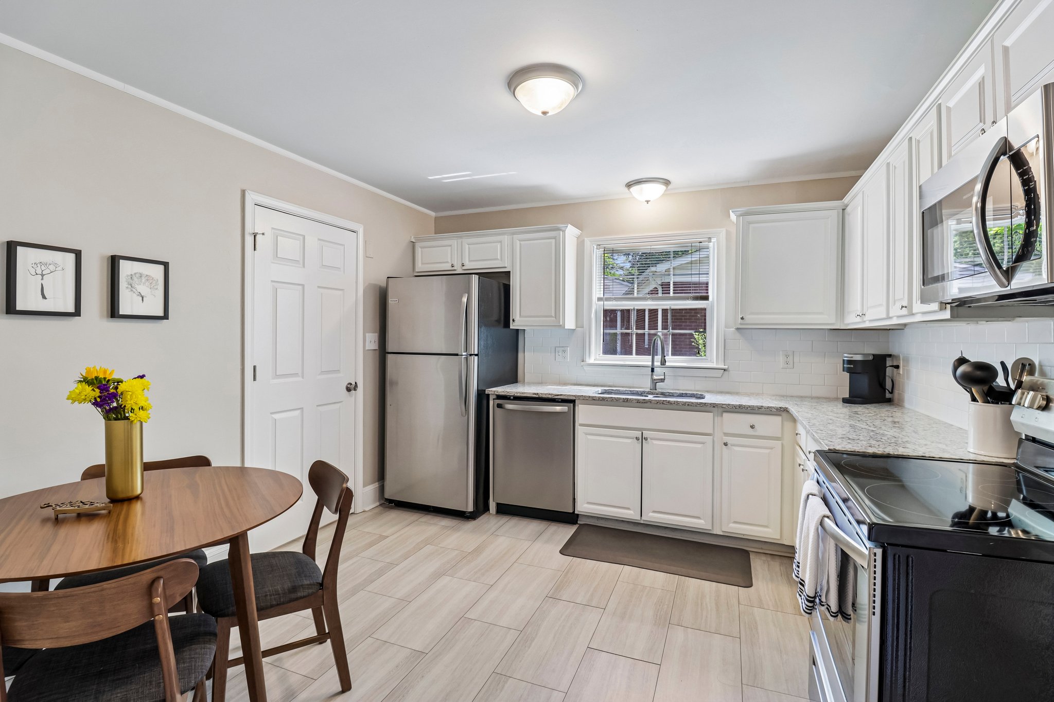 Albany Ln-S2504-012.jpg