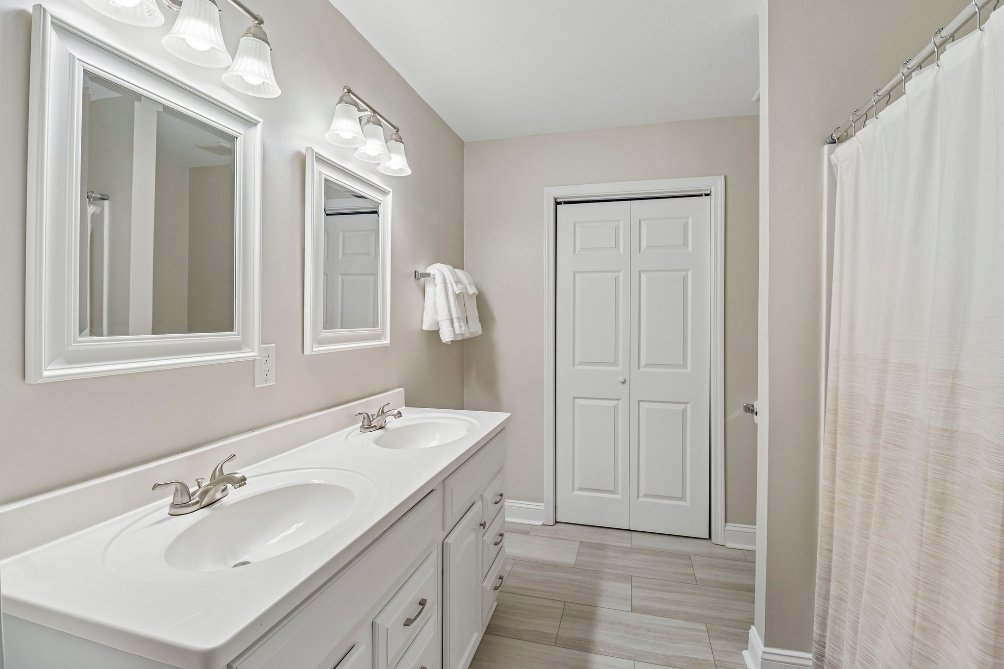 Albany Ln-S2504-032.jpg