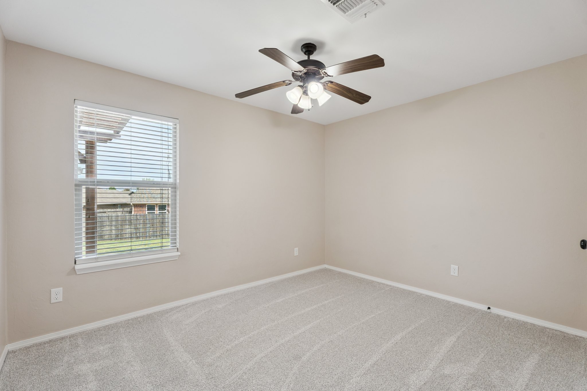 2809 NW 186th Terrace_031.jpg