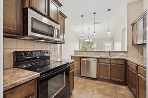 2809 NW 186th Terrace_015.jpg
