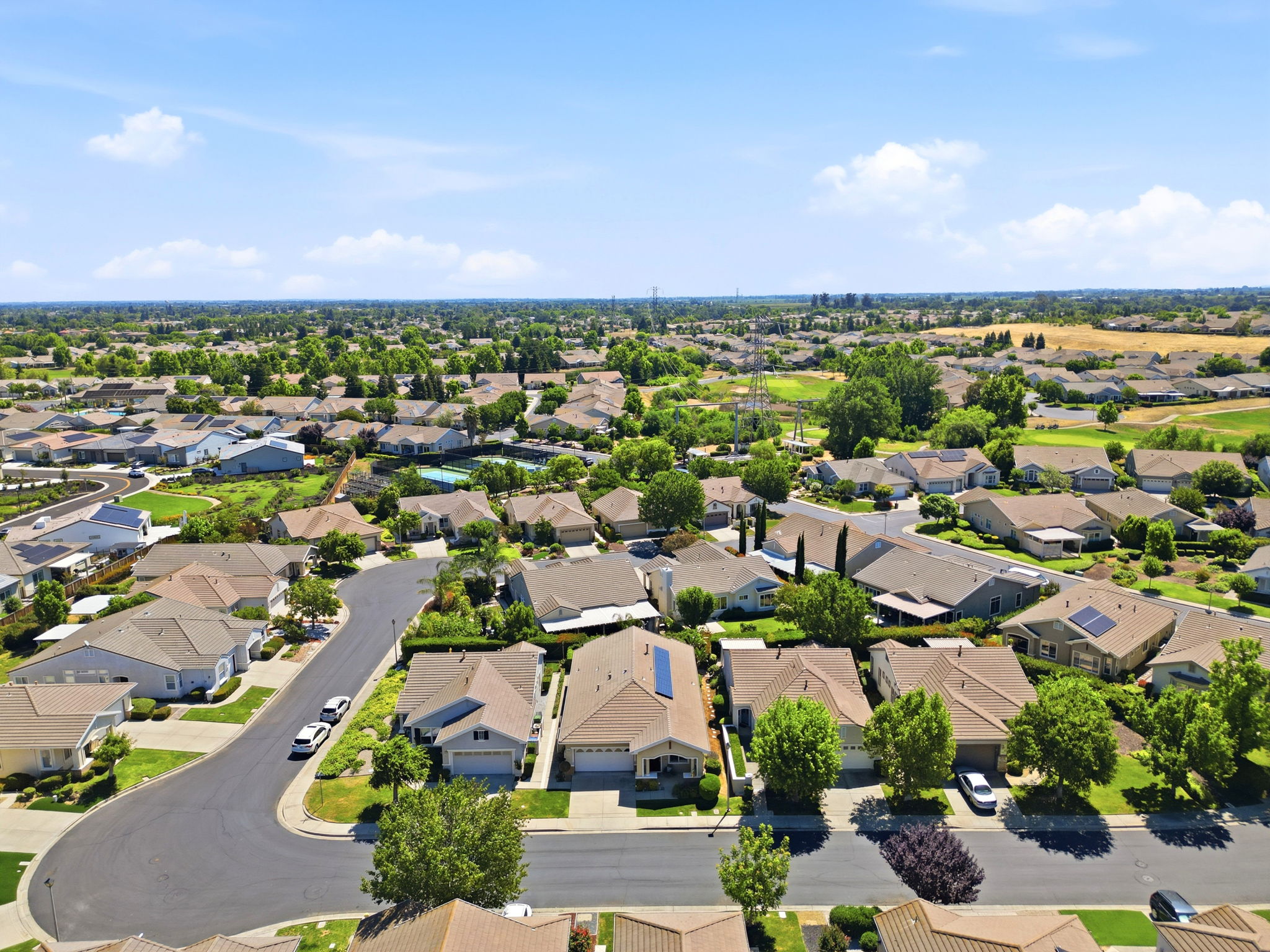 008_F8_AERIAL_281 Black Amber
