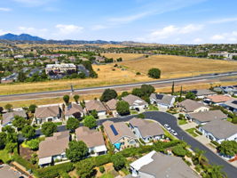 017_F8_AERIAL_281 Black Amber