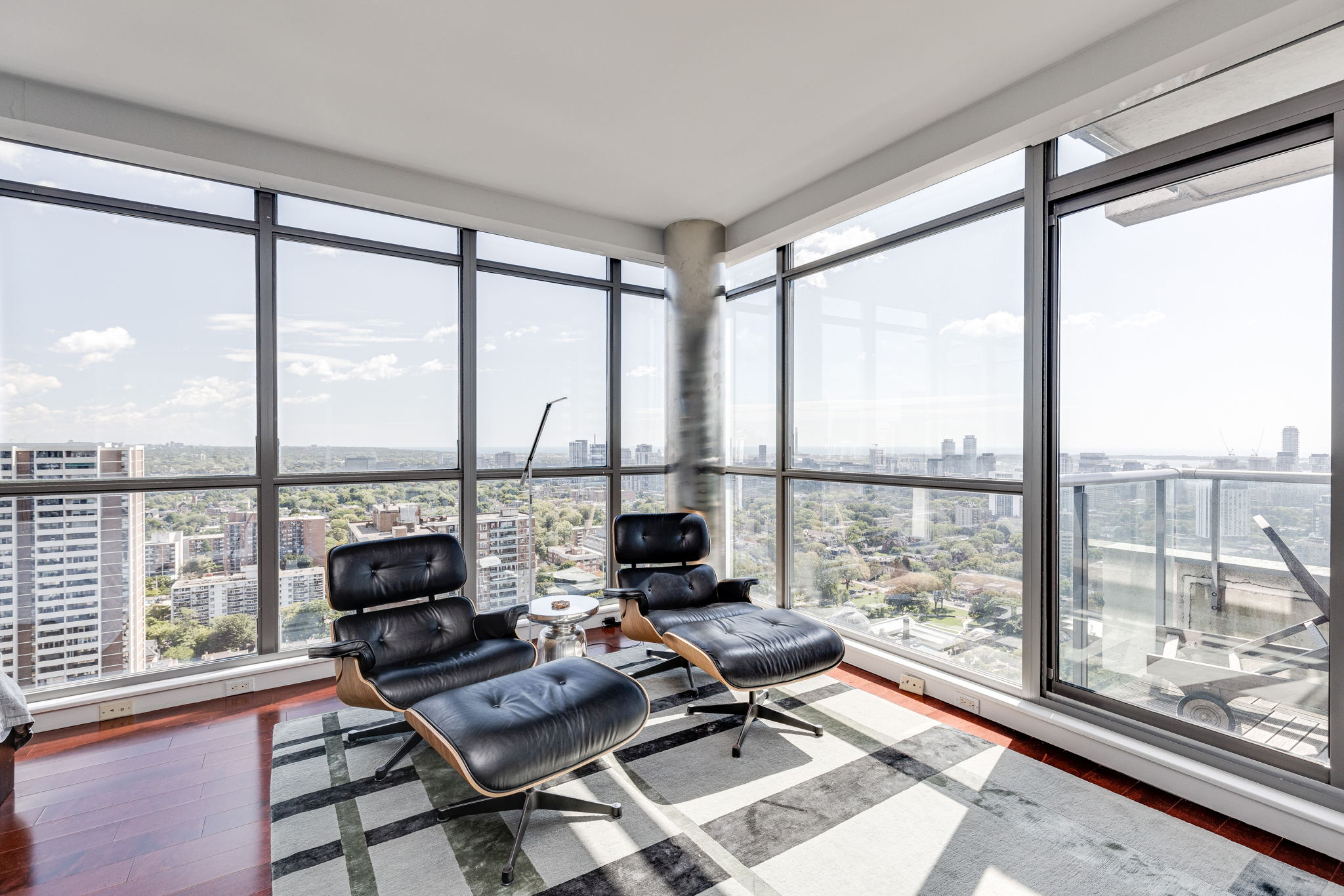 Toronto property showcase — delivered property photograph 42