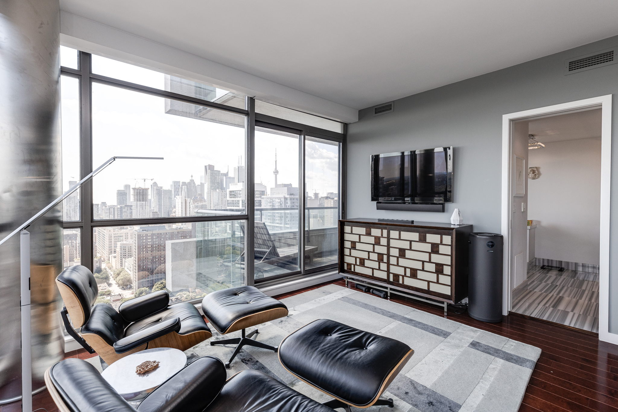 Toronto property showcase — delivered property photograph 39