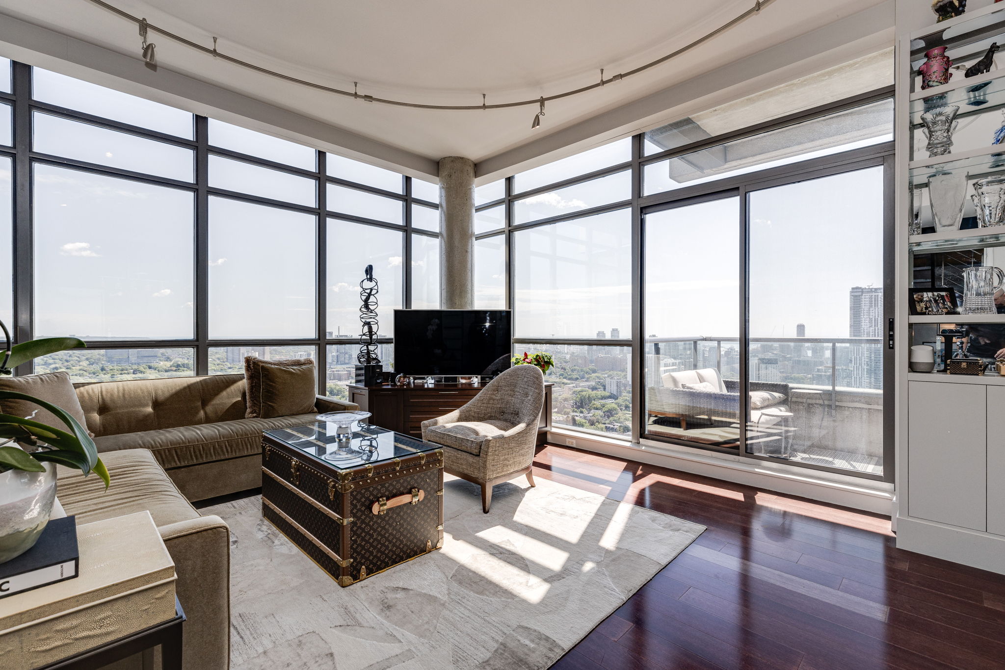 Toronto property showcase — delivered property photograph 11