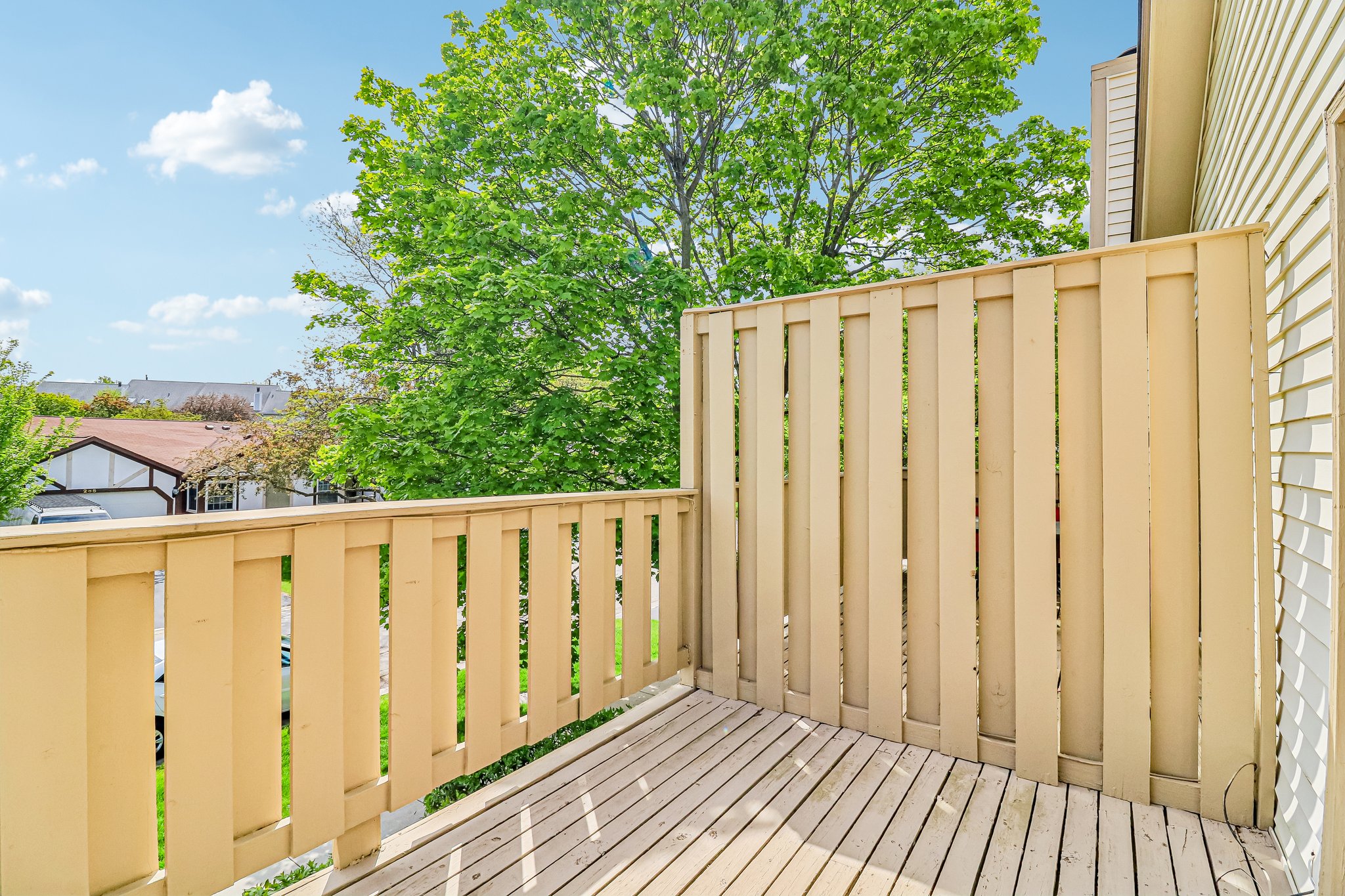 Whitewood Dr-S0705-028.jpg