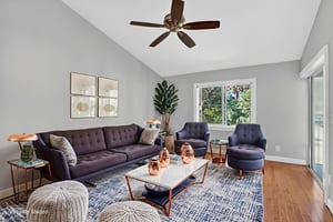 P1108719 virtually staged.jpeg