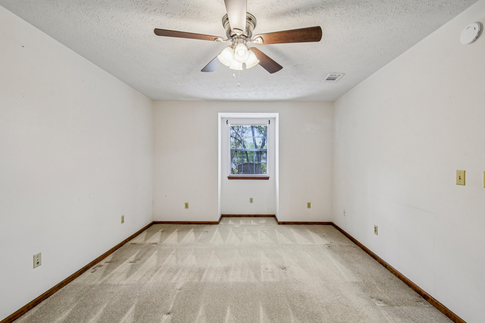 Mandarin Meadows Dr-S0204-033.jpg