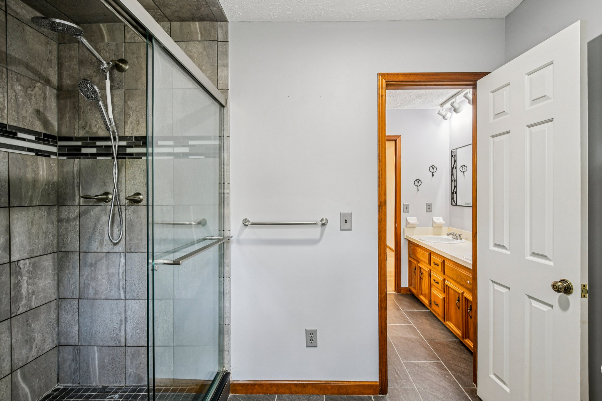 Mandarin Meadows Dr-S0204-038.jpg