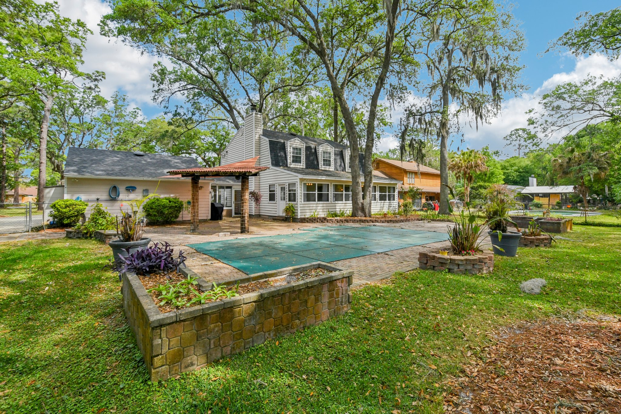 Mandarin Meadows Dr-S0204-074.jpg