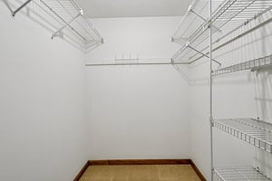 Mandarin Meadows Dr-S0204-042.jpg