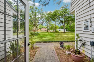 Mandarin Meadows Dr-S0204-059.jpg