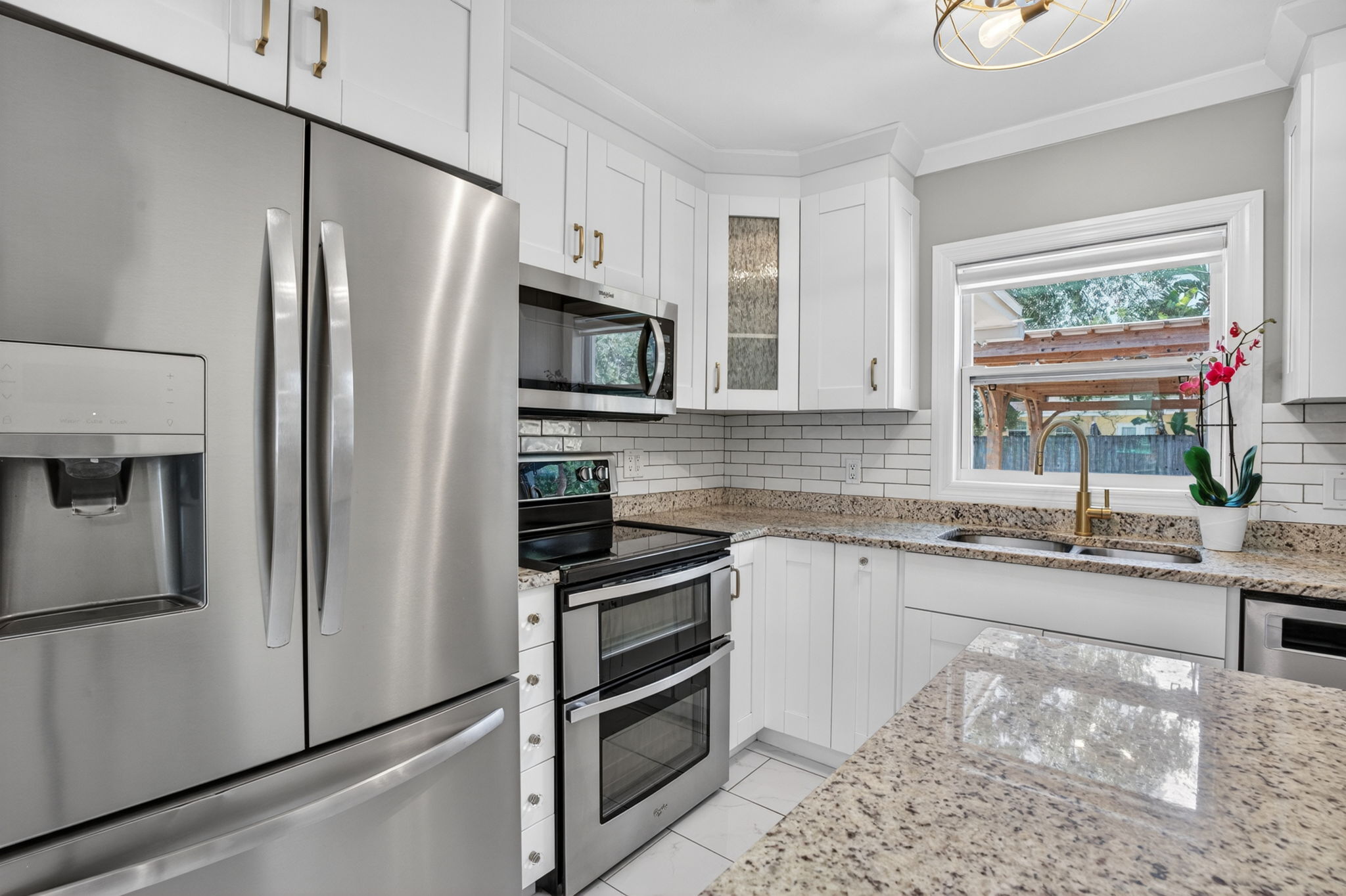 Kitchen 1 of 4