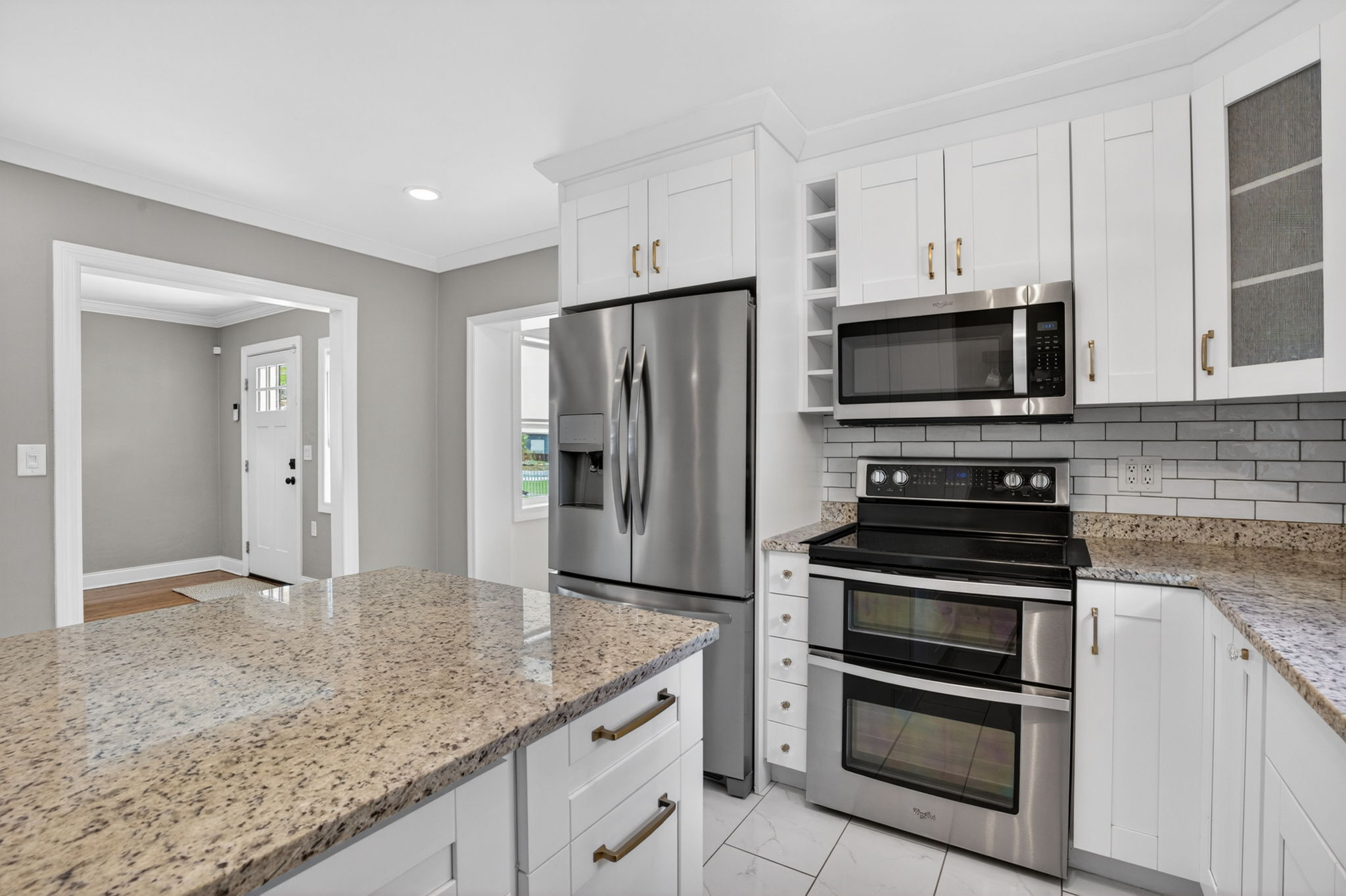 Kitchen 3 of 4