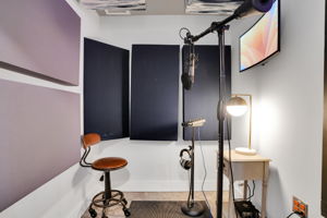  Photo 44