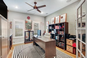 Bedroom/Office