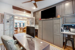 Bedroom/Office