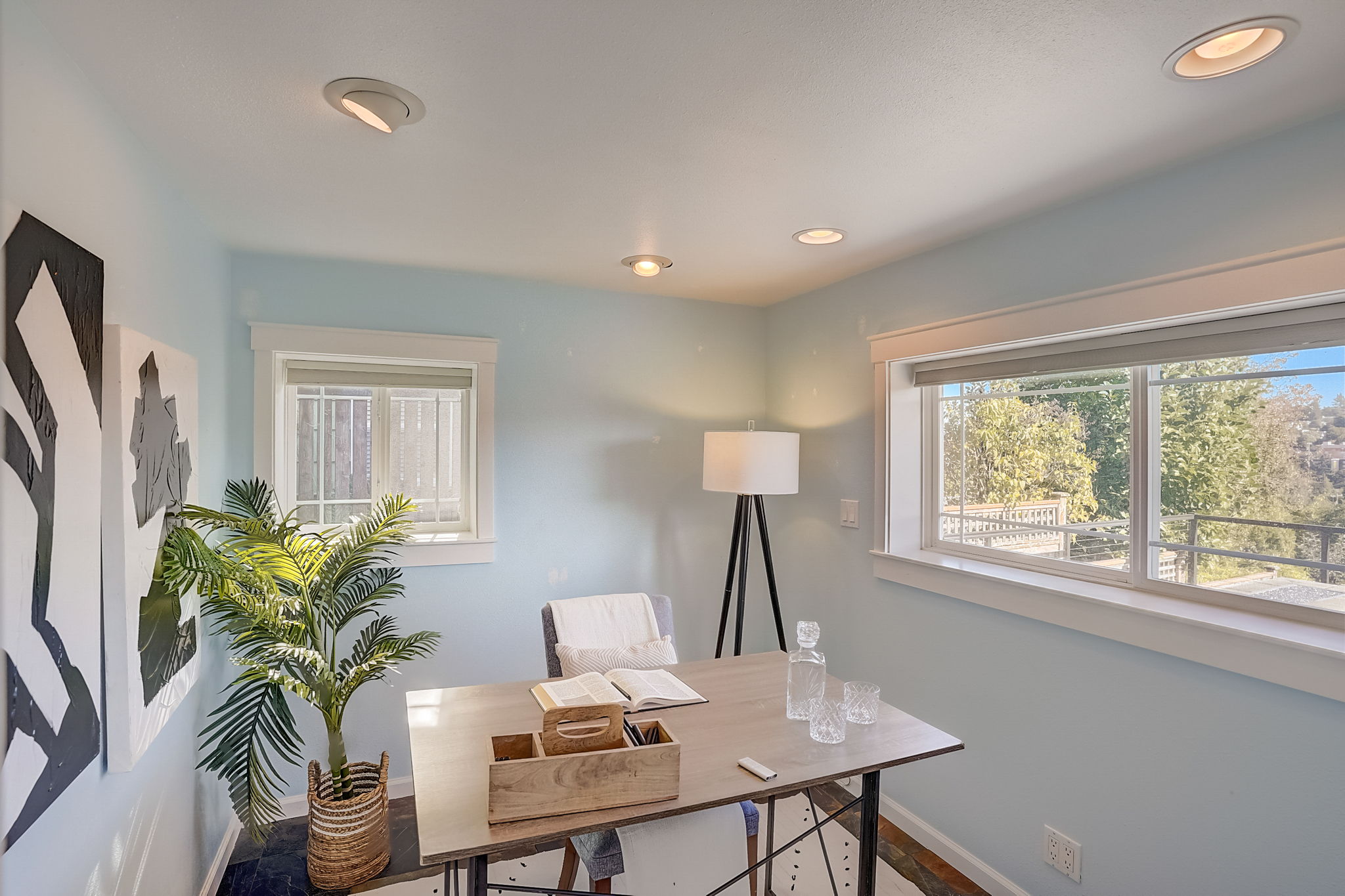  23rd Ave W-017