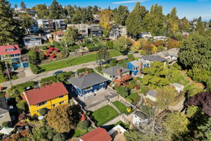  23rd Ave W-041