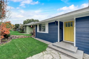 23rd Ave W-064