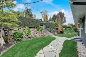 23rd Ave W-060
