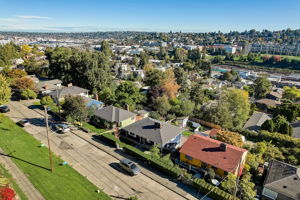  23rd Ave W-037